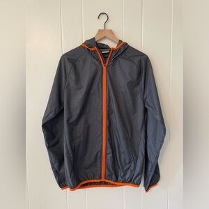 ASICS Men’s Packable Running Jacket Windbreaker, Slate/Orange Reflective